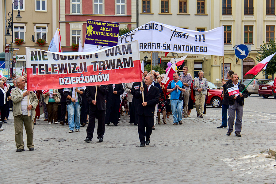 MARSZ w obronie TV TRWAM w Dzierżoniowie 02.09.2012. - foto: Kazimierz Janeczko.